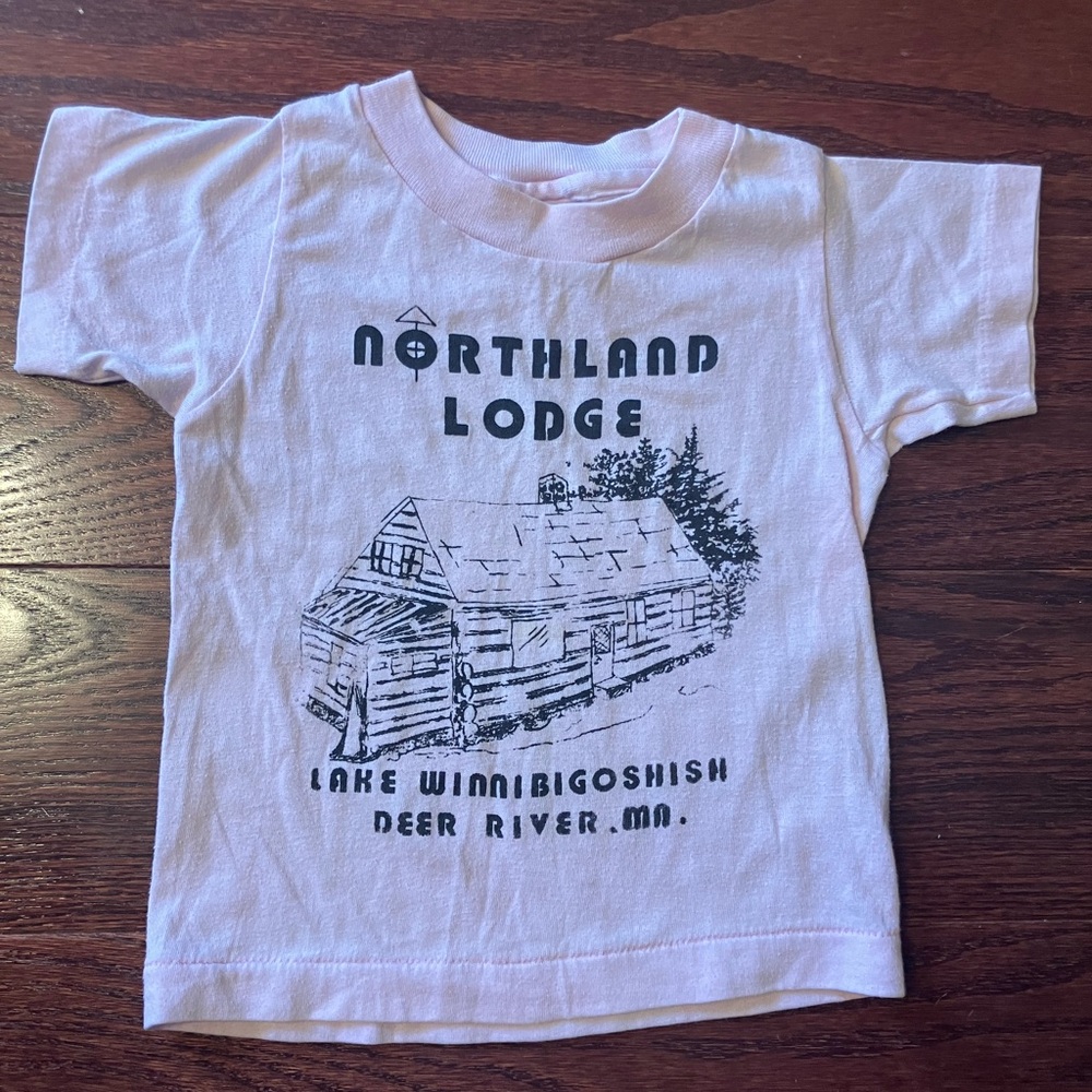 VTG kids Northland Lodge Lake Winnibigoshish Deer River MN T-Shirt